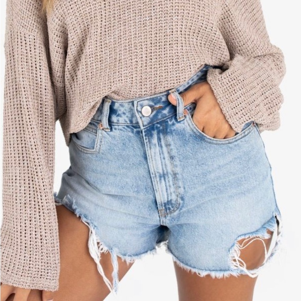 NWOT Kittenish Ripped High Waist Shorts